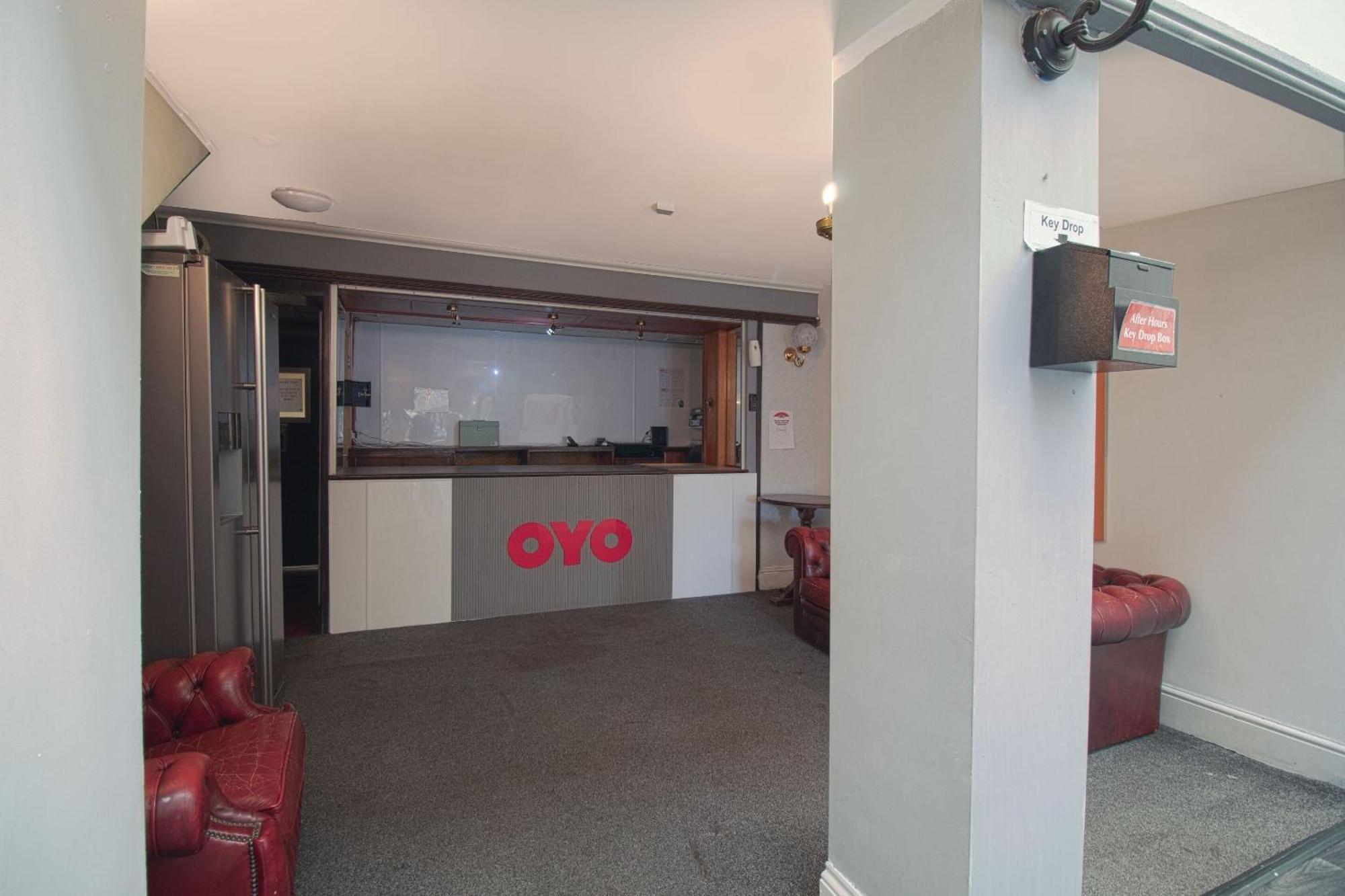 Hotel Oyo Clamart 3*